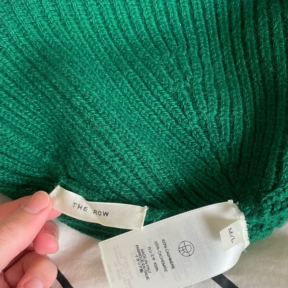 The Row 100% Cashmere Fisherman Beanie in Green - Picture 3 of 3